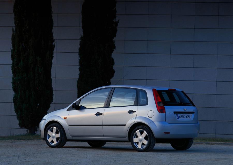  Ford Fiesta 2003 года  (фото 95 из 142)